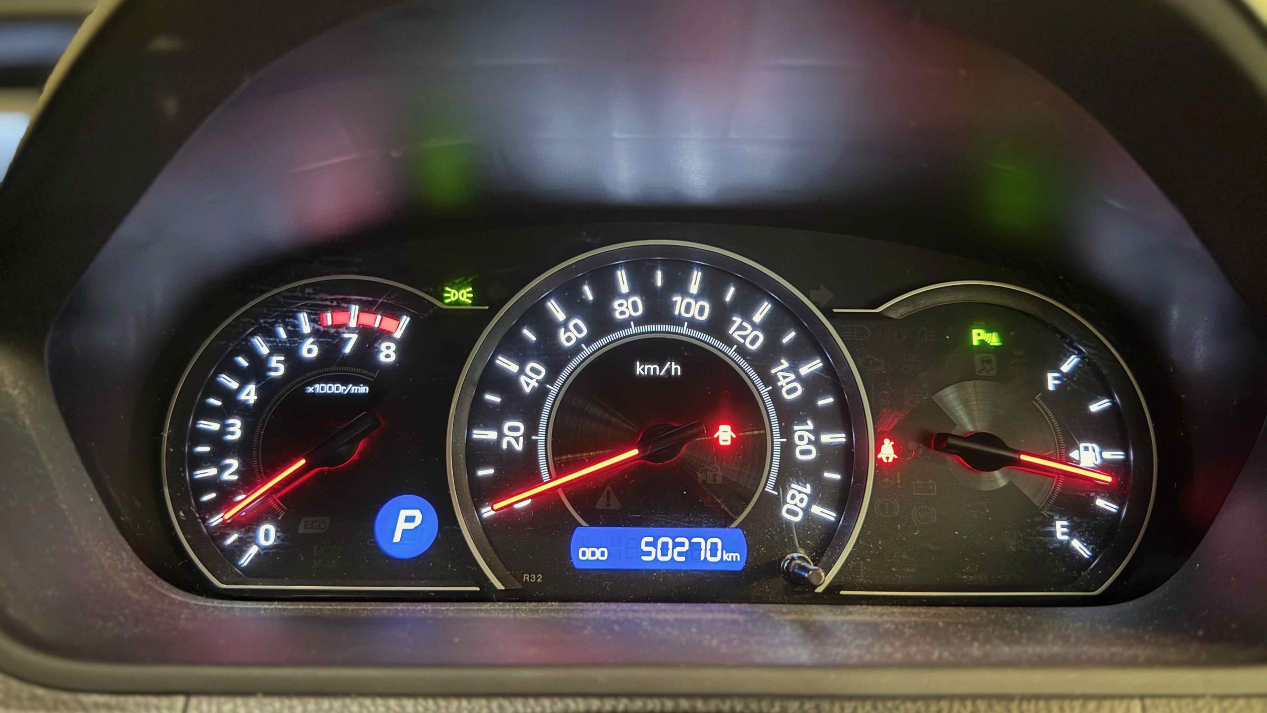 
								Toyota Voxy Kirameki III full									