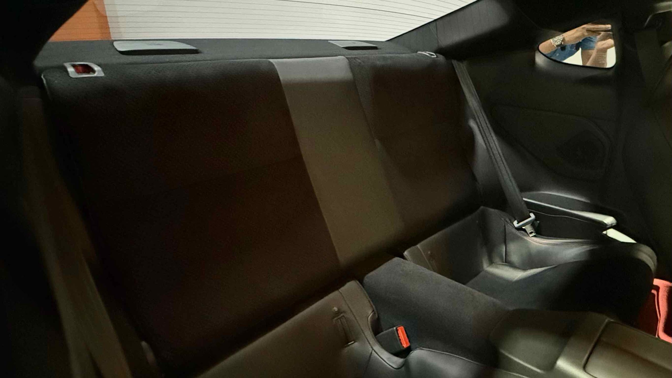 
								Toyota GR86 RZ full									