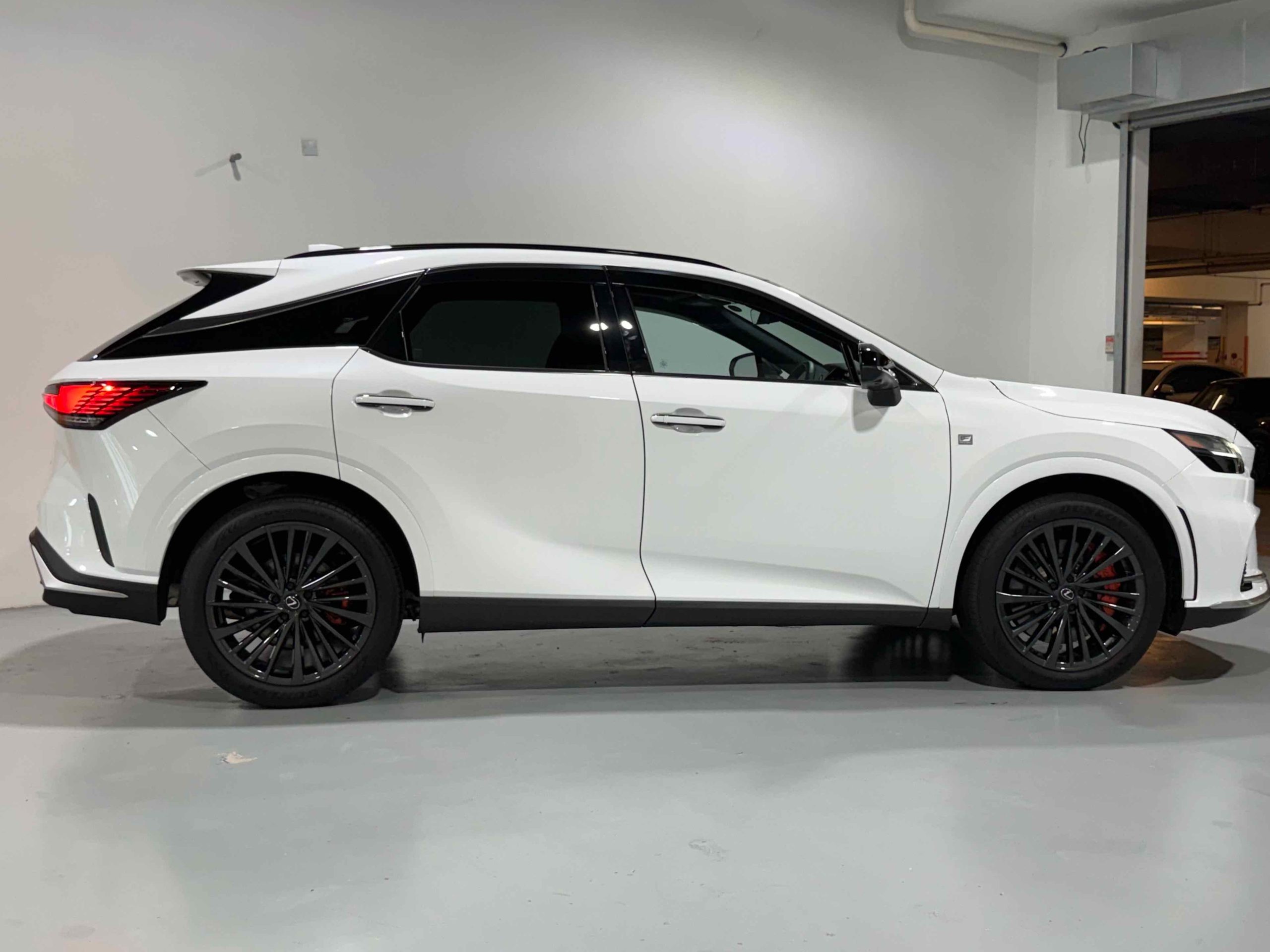 
								Lexus RX350 2.4 F Sport full									