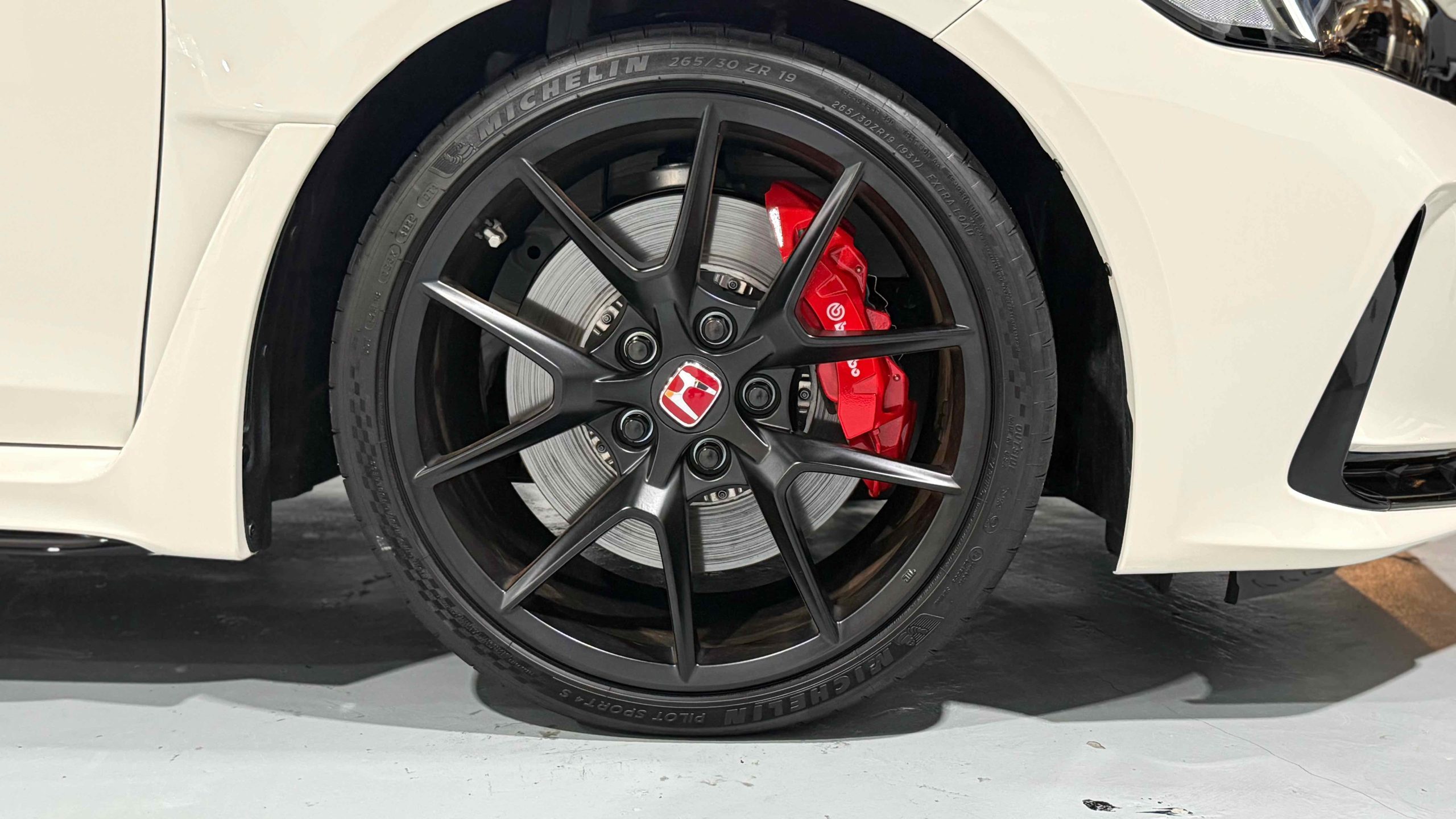 
								Honda Civic Type R (FL5) full									