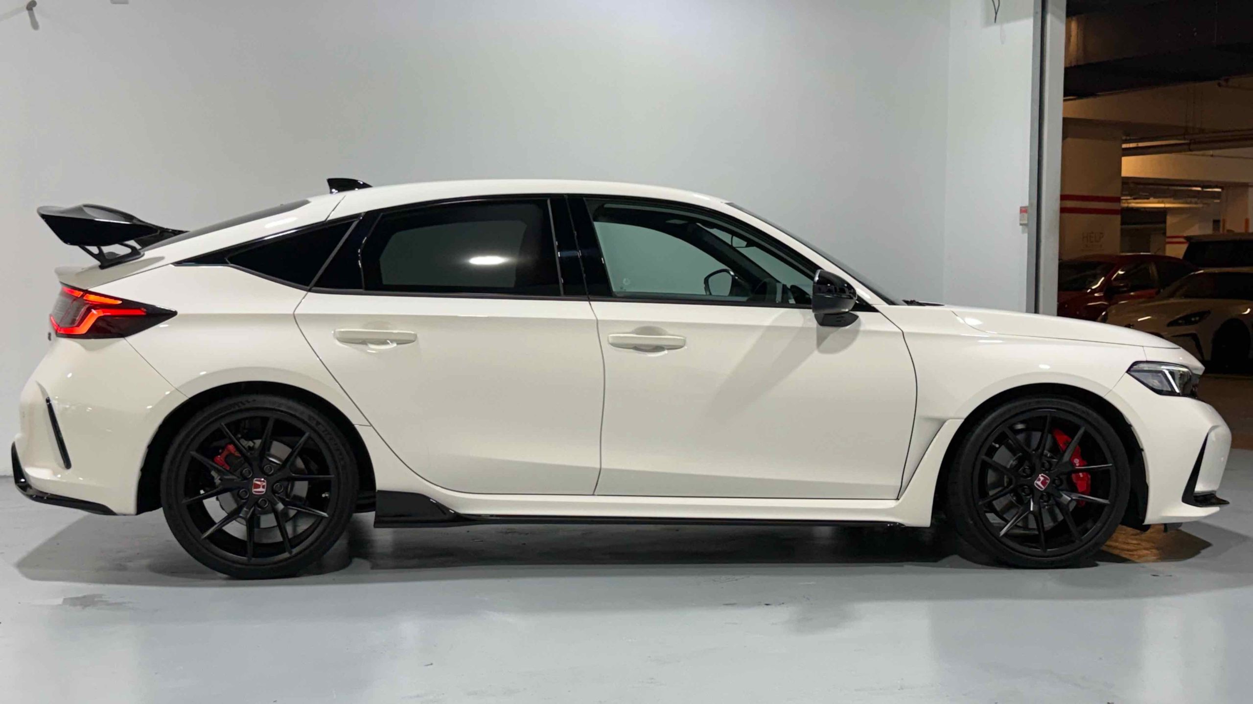 
								Honda Civic Type R (FL5) full									