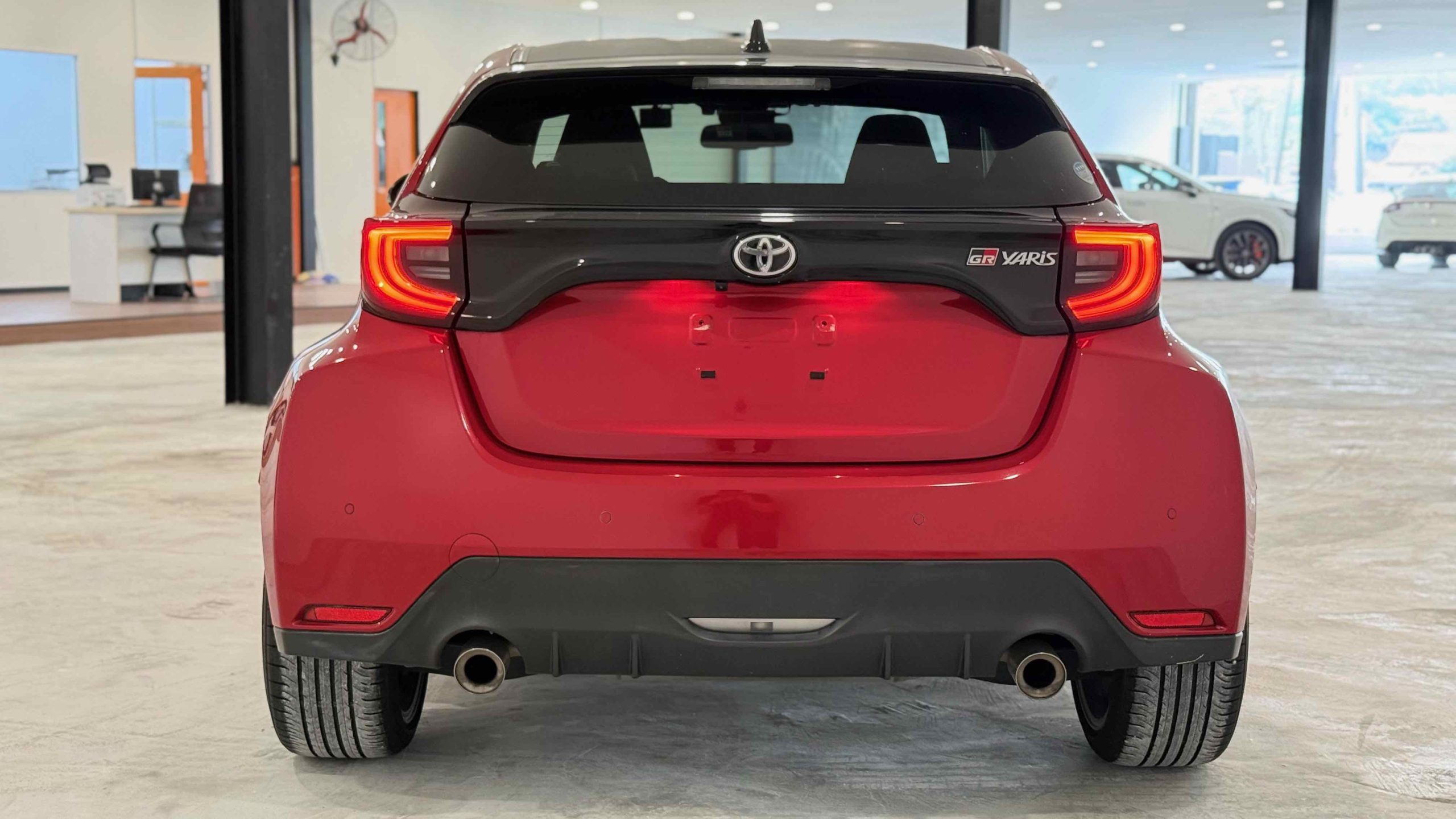 
								Toyota GR Yaris Rs full									