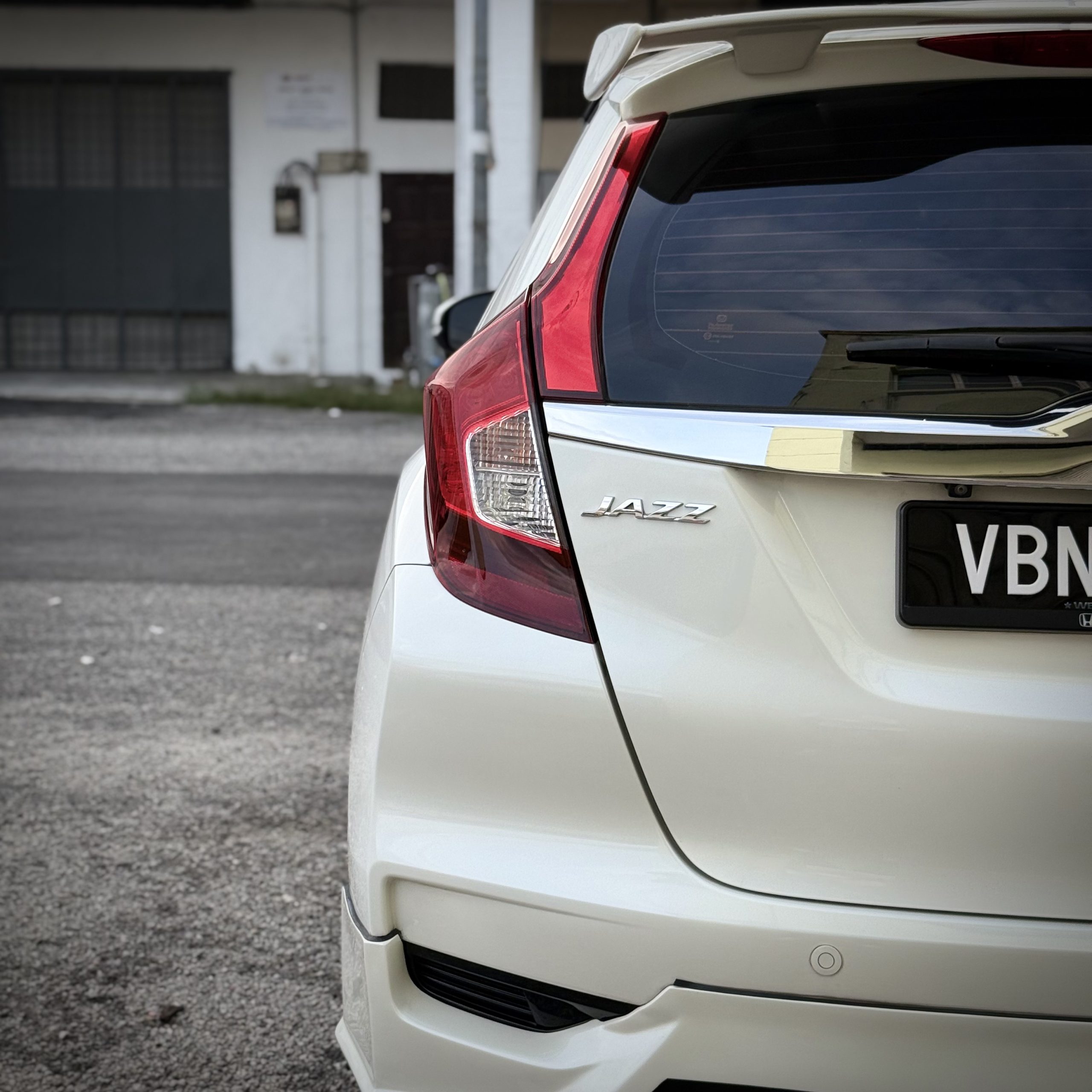 
								2018 Honda Jazz E Spec Facelift GK5 full									