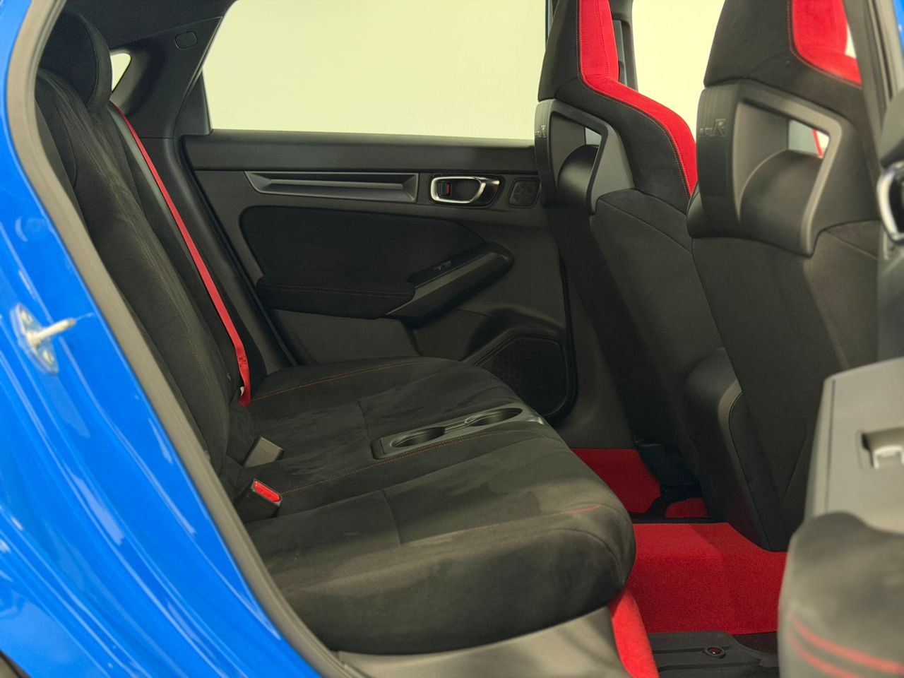 
								2024 Civic FL5 Blue full									